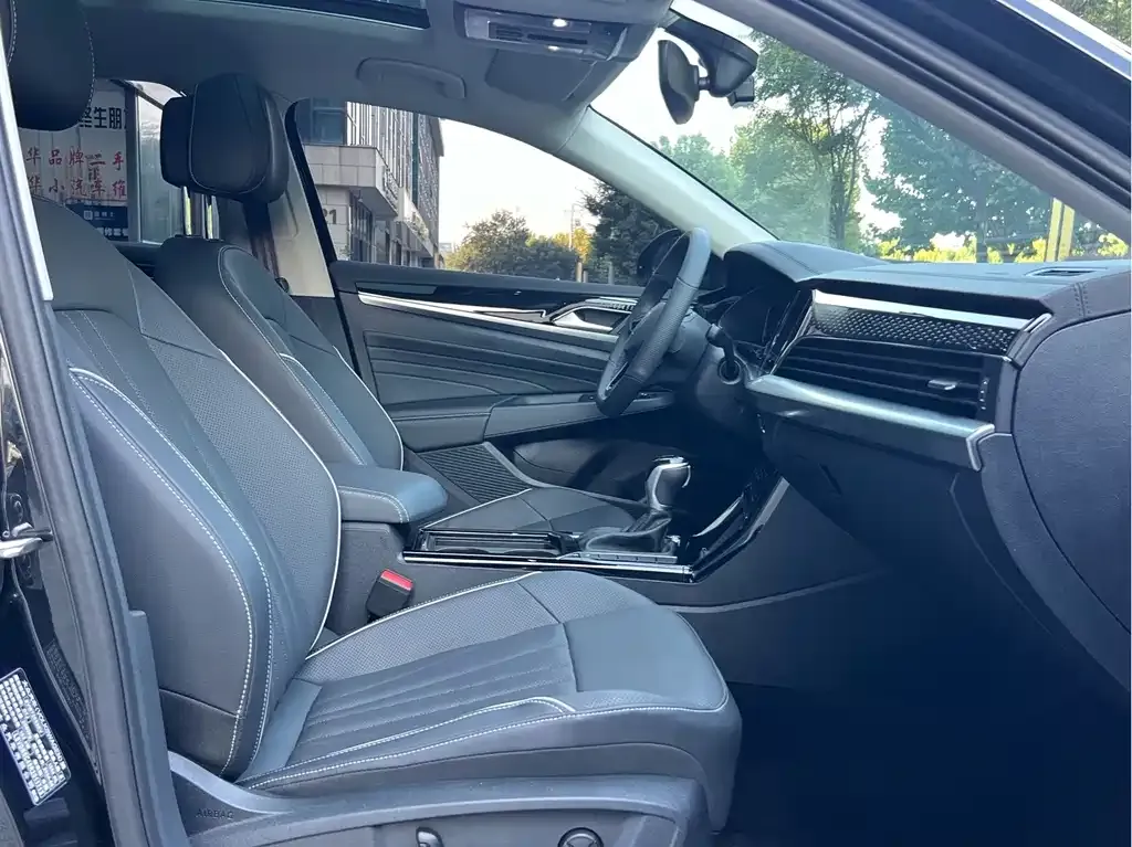 Volkswagen Passat — фото 4