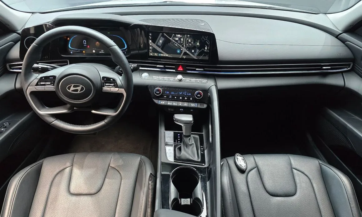 Hyundai AVANTE — фото 8