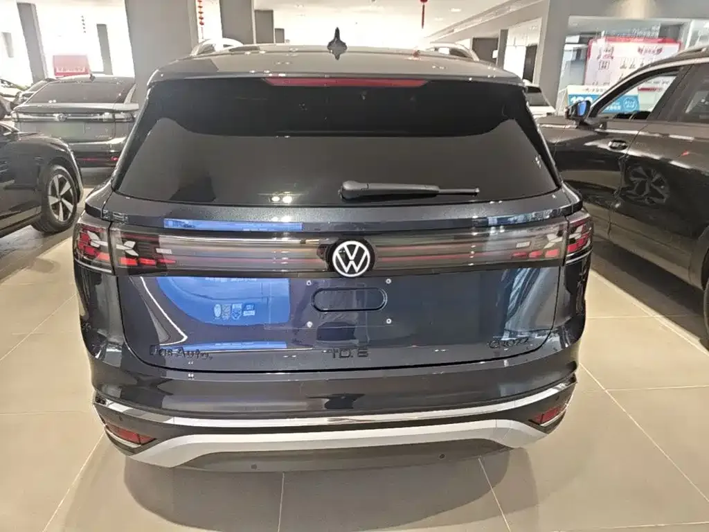 Volkswagen ID.6 Crozz — фото 7