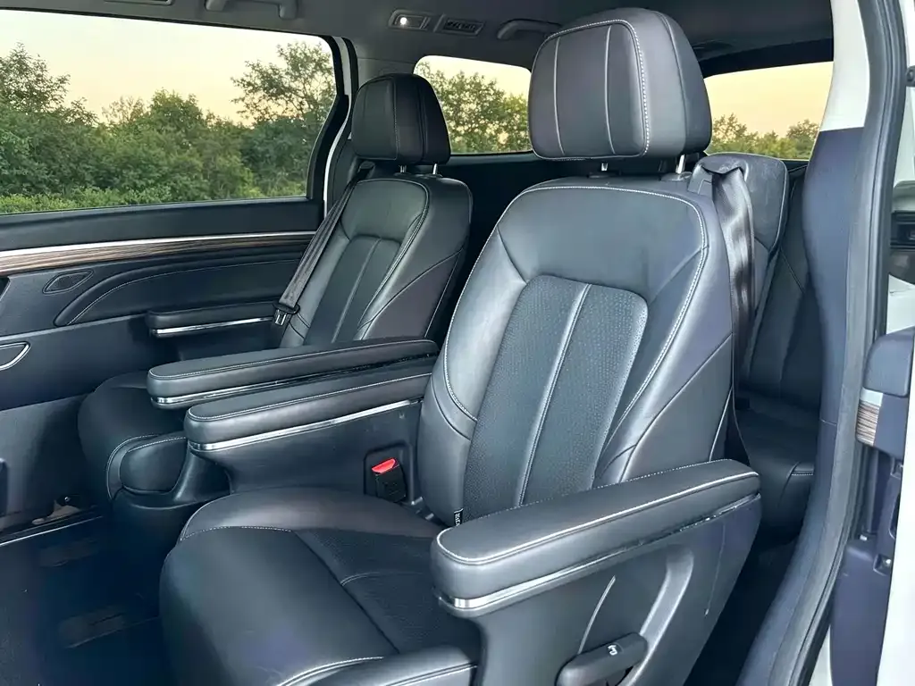 GAC Motor Trumpchi M8 — фото 2