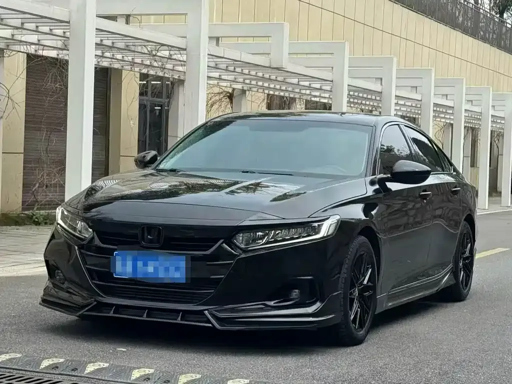 Honda Accord — фото 1