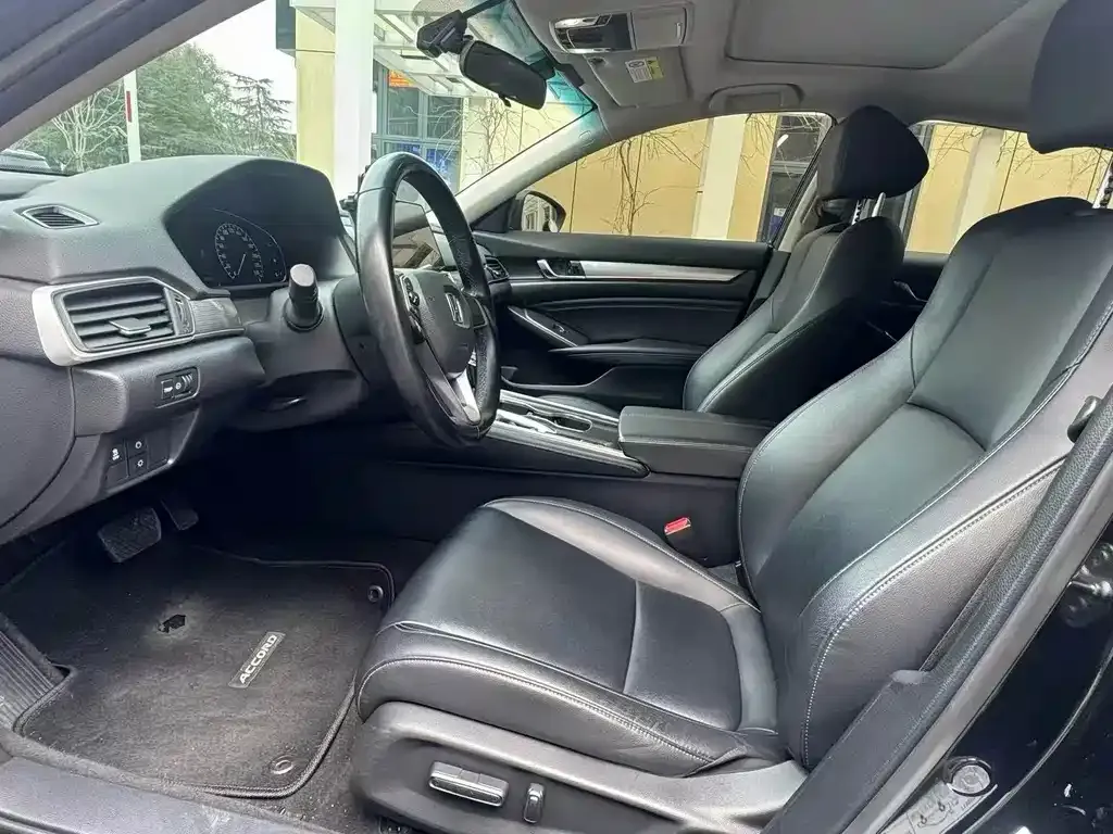 Honda Accord — фото 5