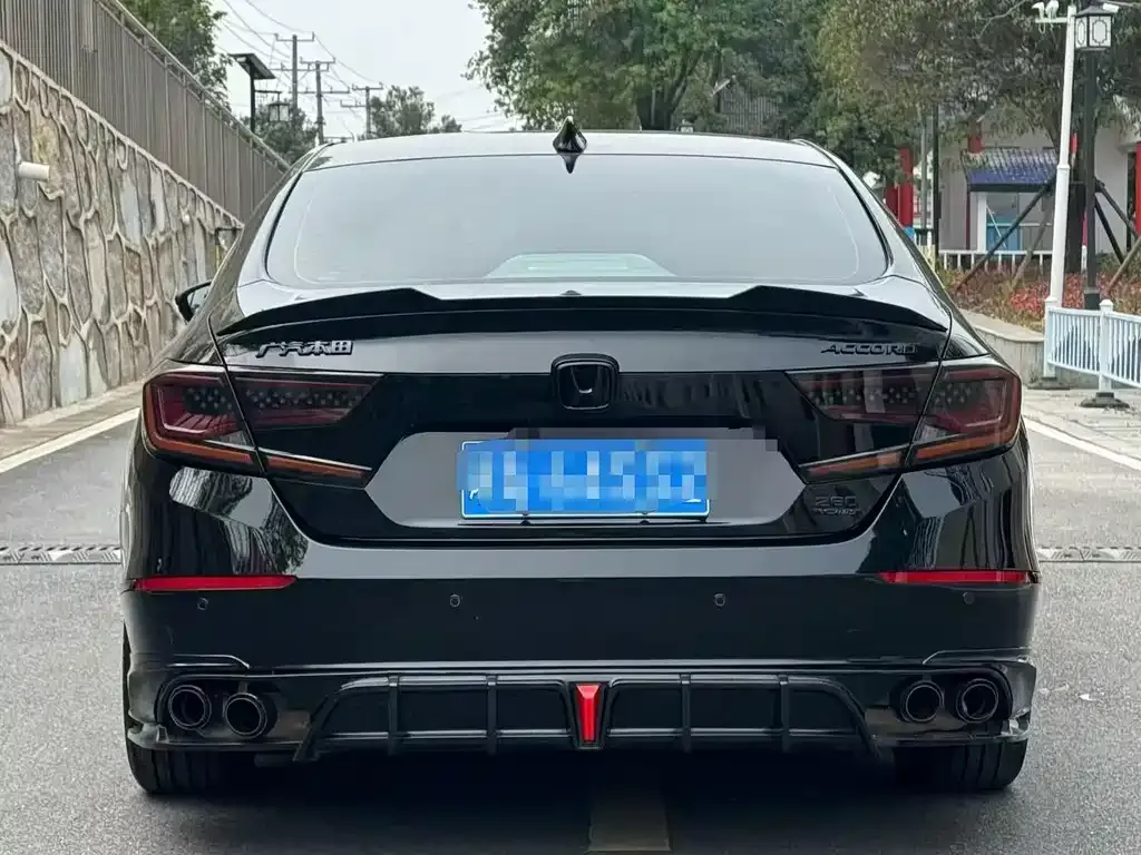 Honda Accord — фото 6