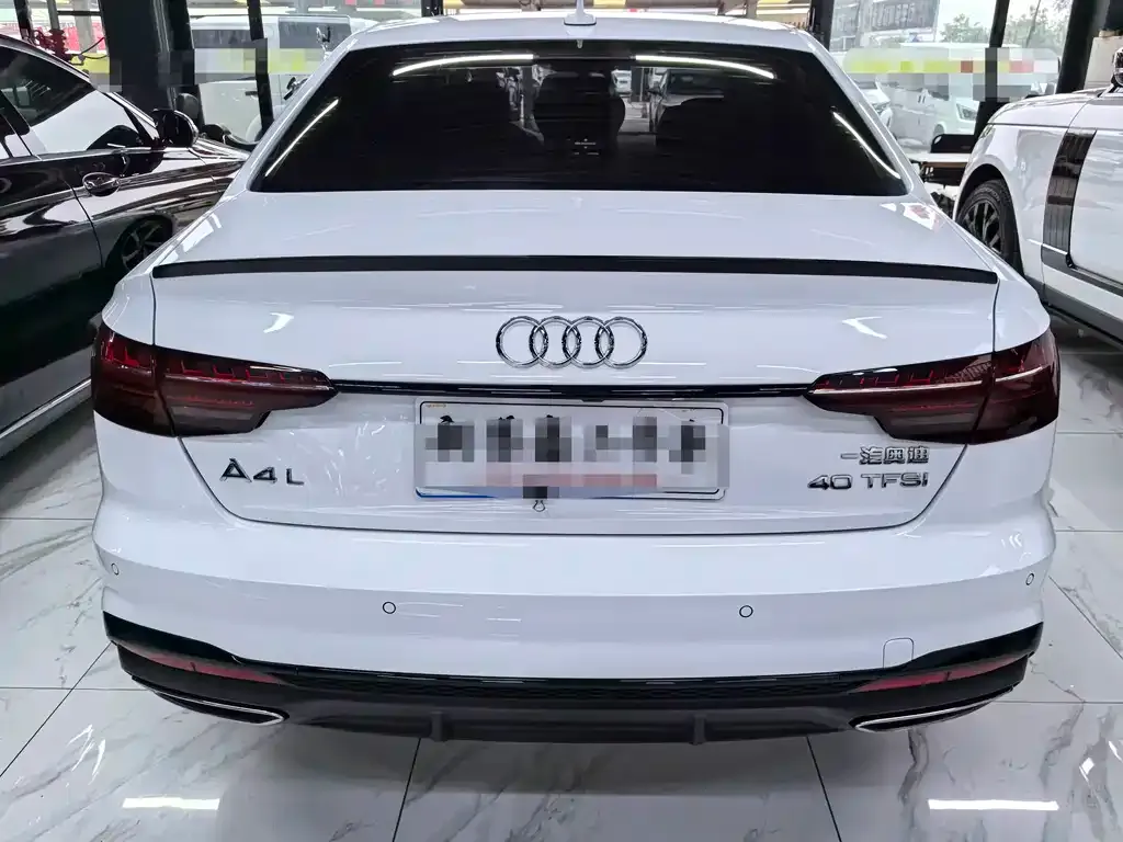 Audi A4L — фото 6