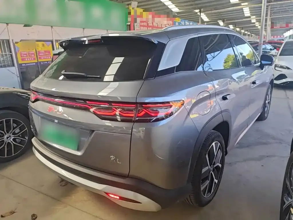 BYD L DM-i — фото 2