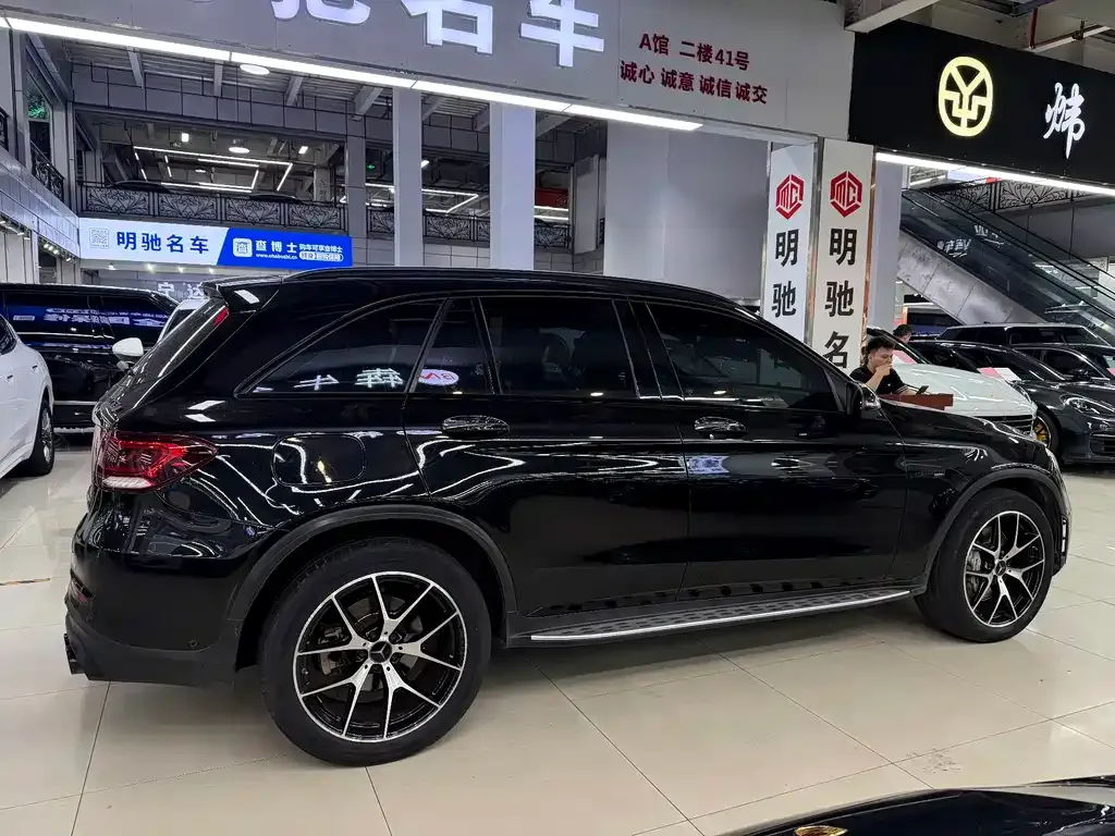 Mercedes-Benz GLC AMG — фото 6