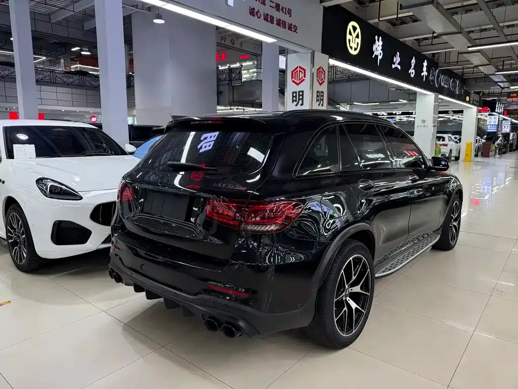 Mercedes-Benz GLC AMG — фото 5
