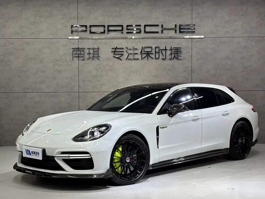 Porsche Panamera Hybrid — фото 1