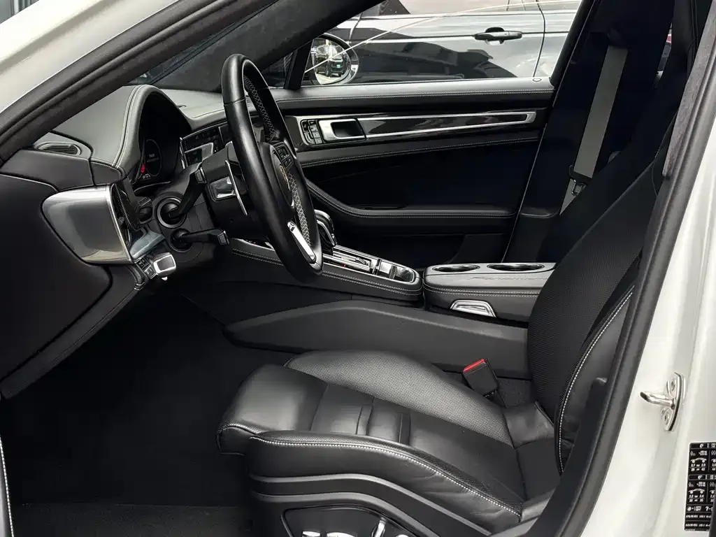Porsche Panamera Hybrid — фото 8