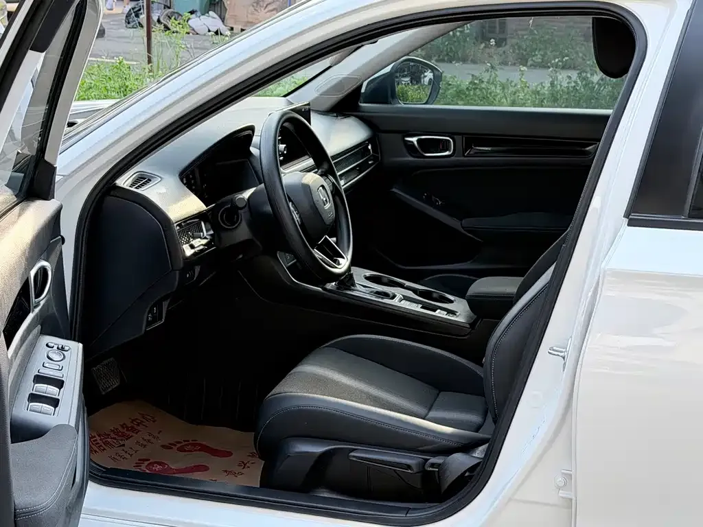 Honda Civic — фото 8