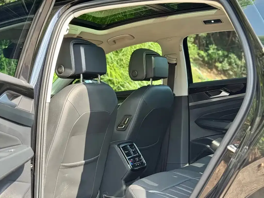 Volkswagen Passat — фото 2