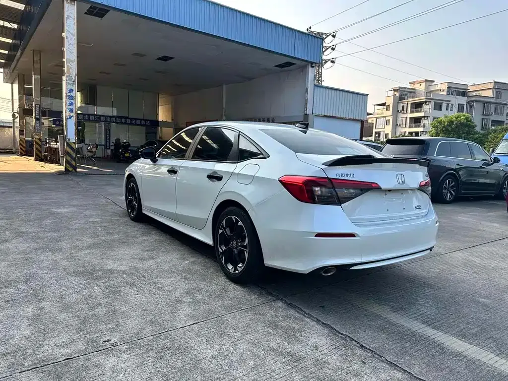 Honda Civic — фото 9
