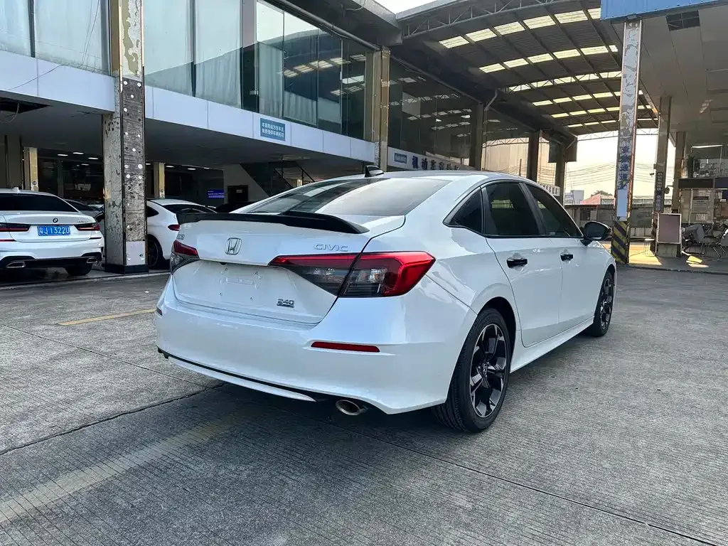 Honda Civic — фото 6