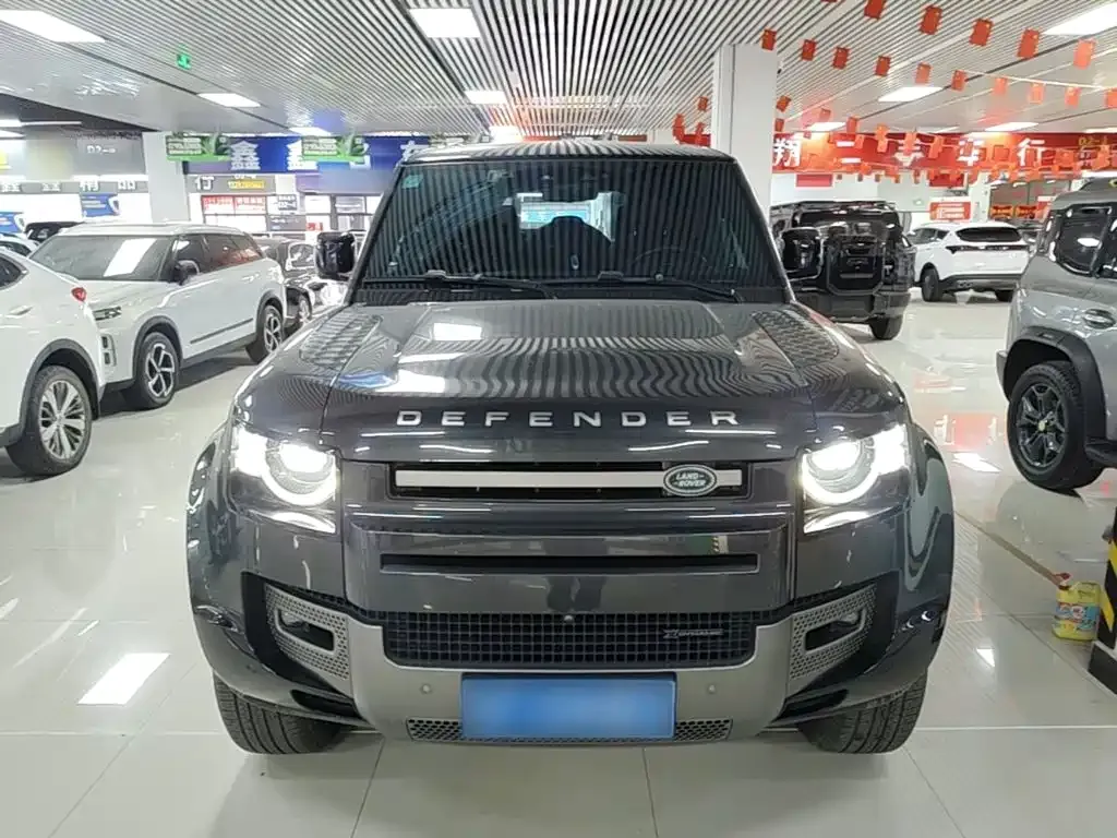 Land Rover Defender — фото 10