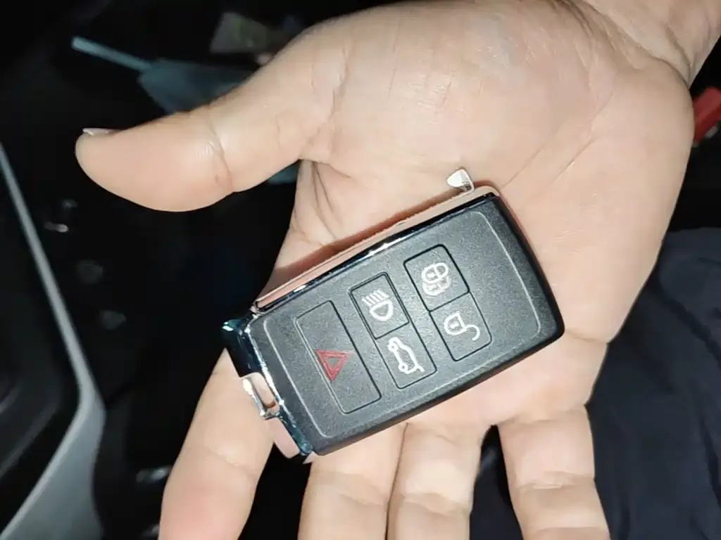 Land Rover Defender — фото 6