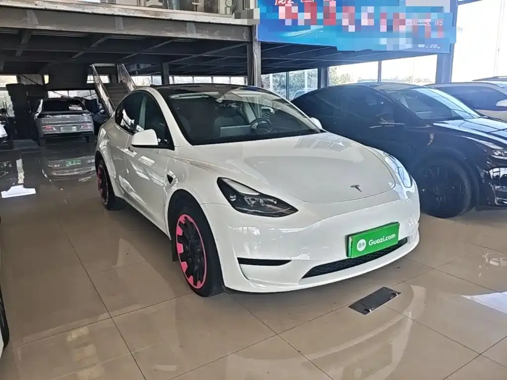 Tesla Model Y — фото 7