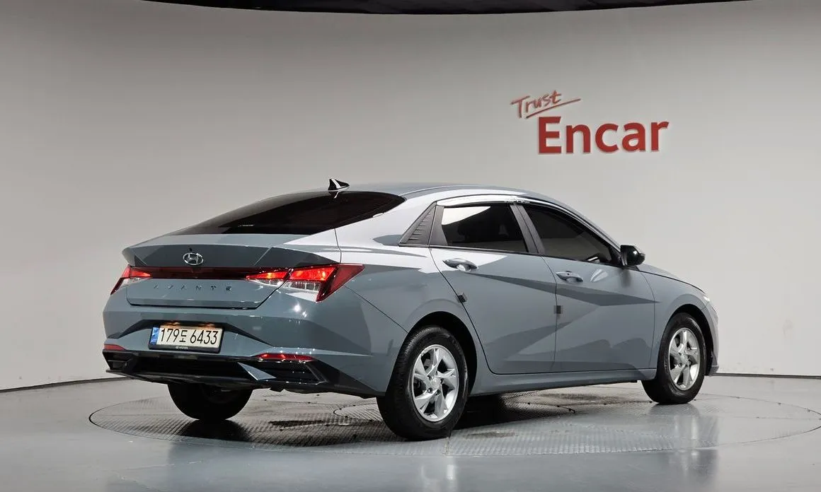 Hyundai AVANTE — фото 5