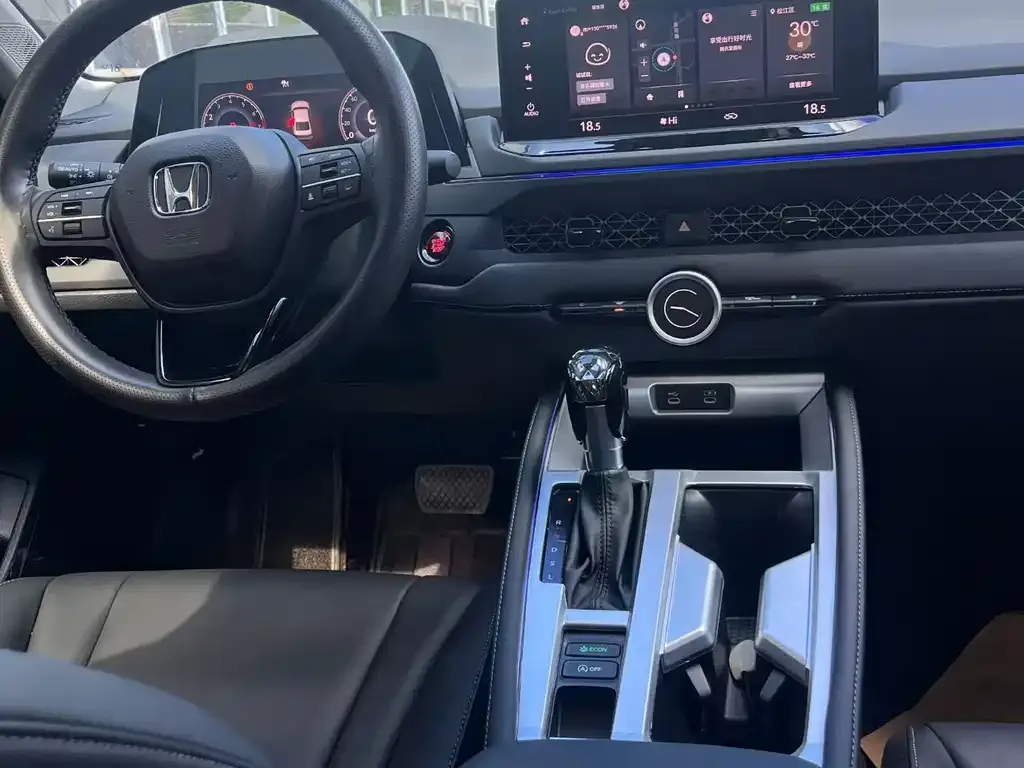 Honda Accord — фото 9