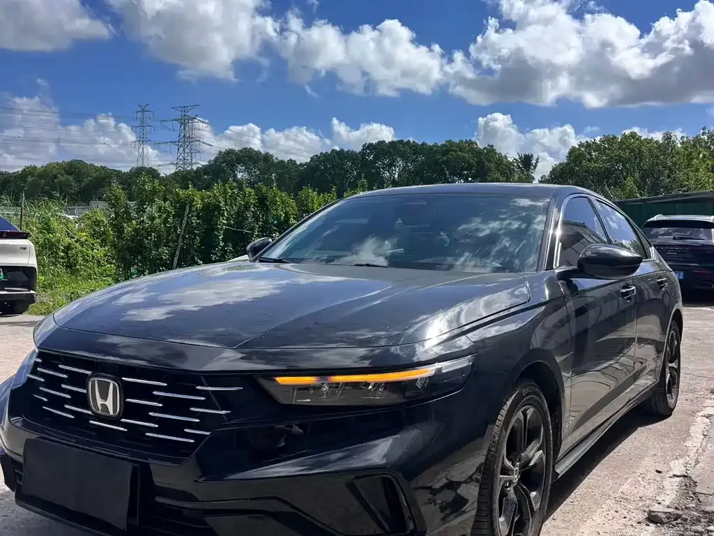 Honda Accord — фото 6