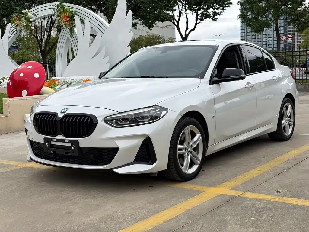 BMW 1 Series — фото 1