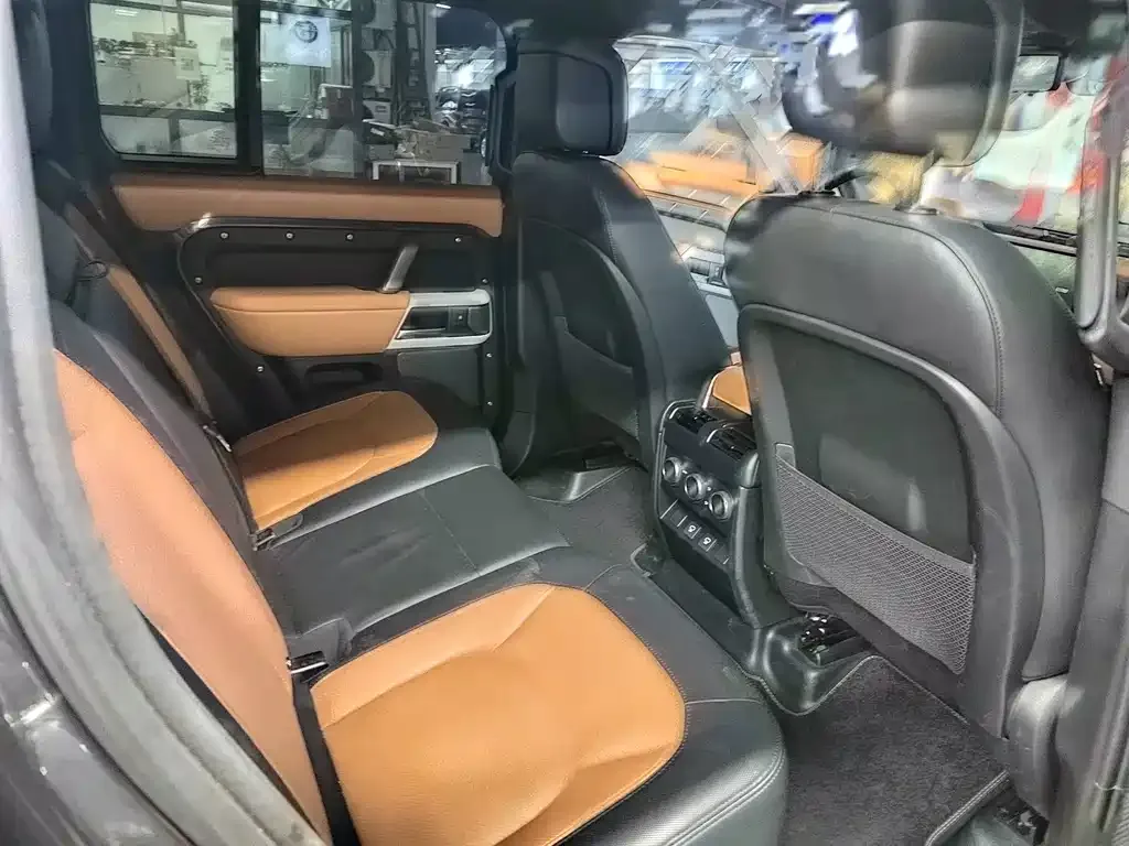 Land Rover Defender — фото 5