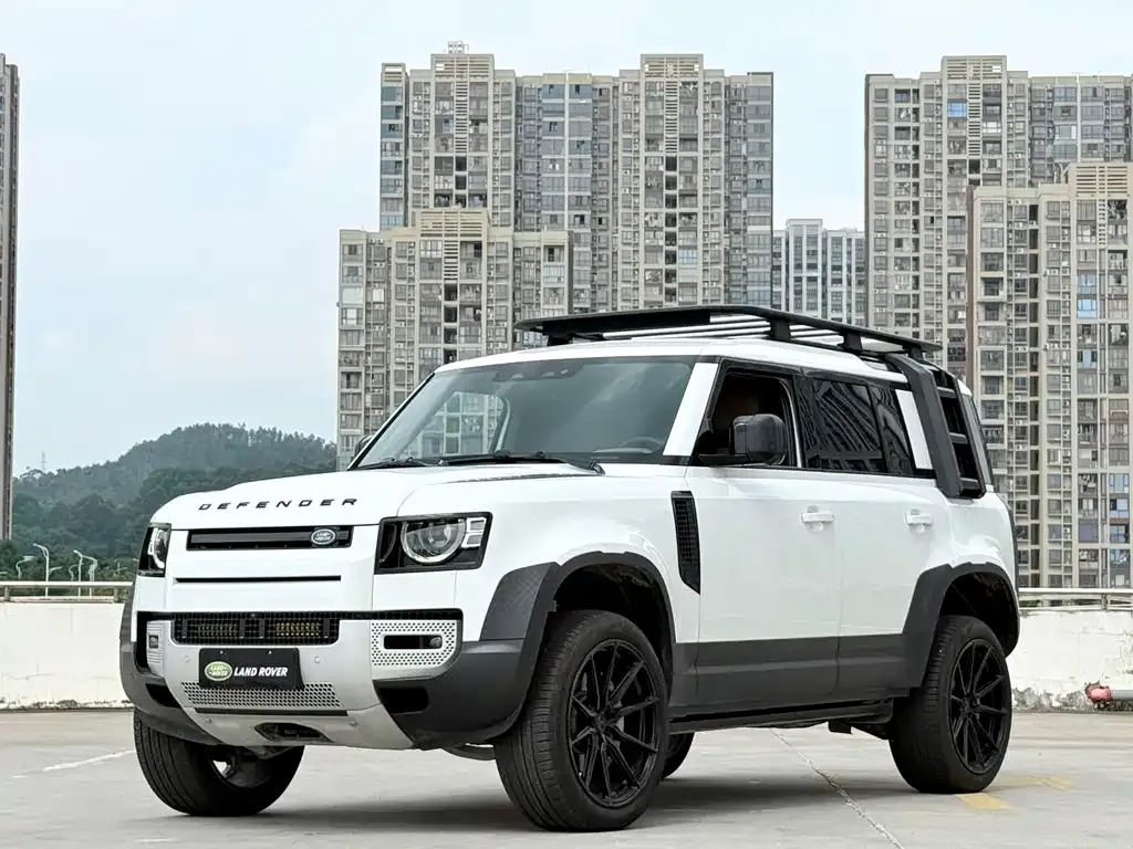 Land Rover Defender — фото 1