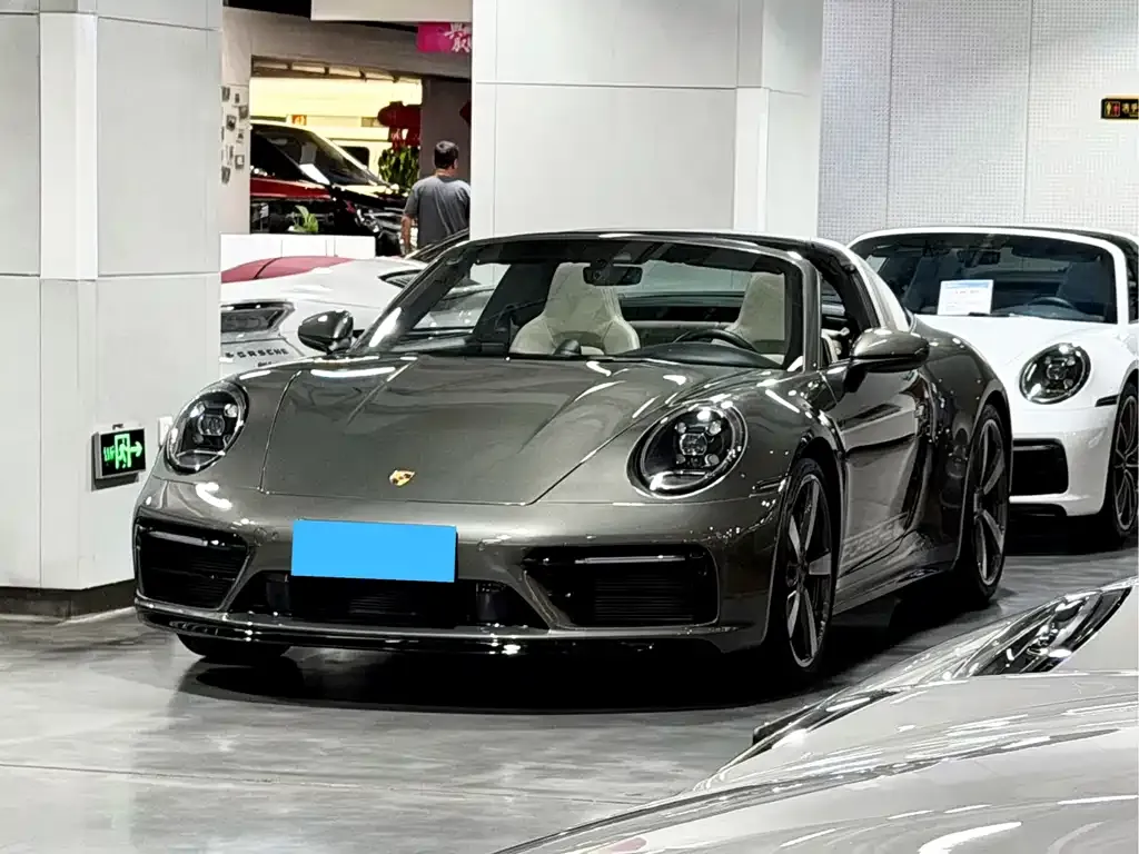 Porsche 911 — фото 1