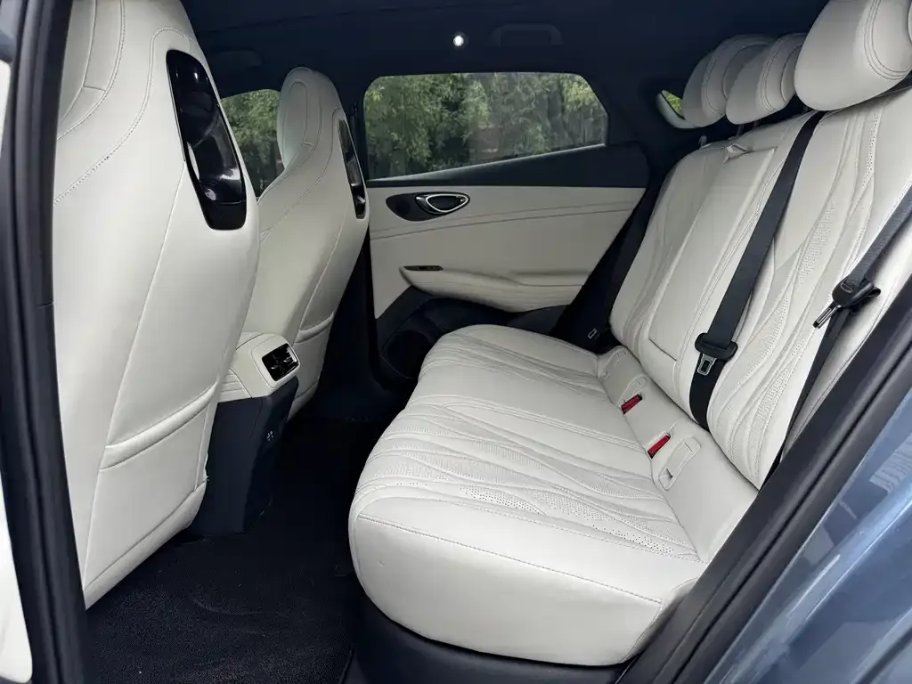 BYD Seal 06GT — фото 2