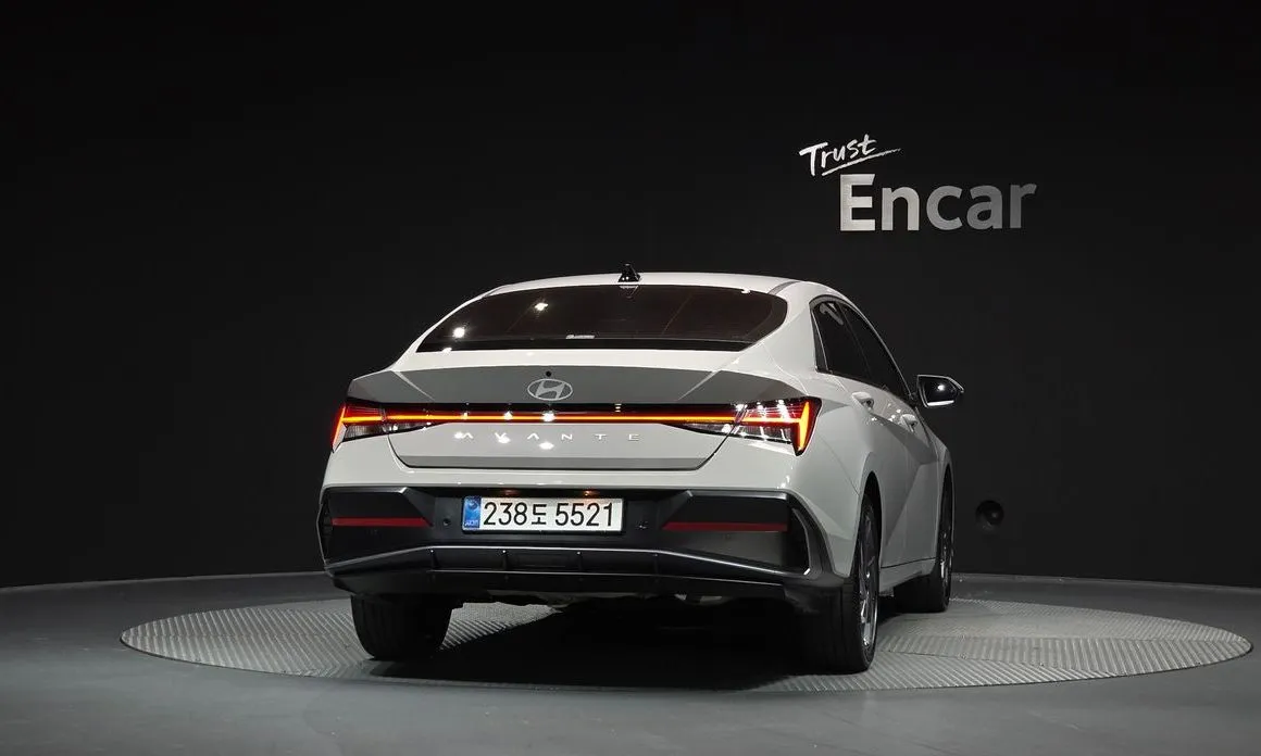 Hyundai AVANTE — фото 2