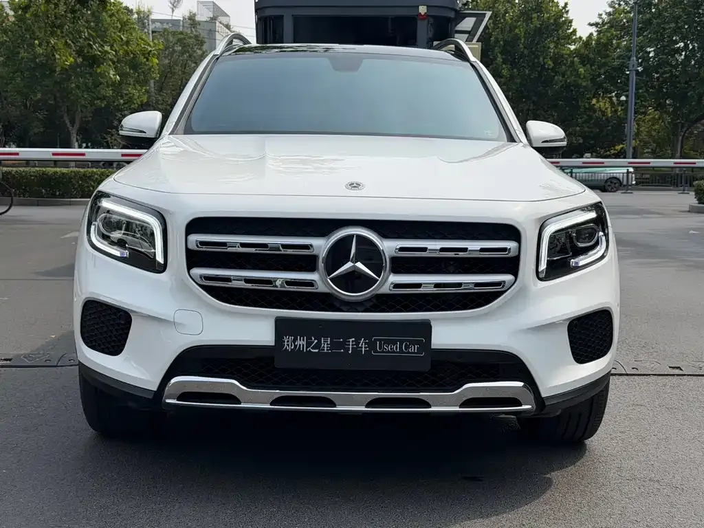 Mercedes-Benz GLB — фото 2