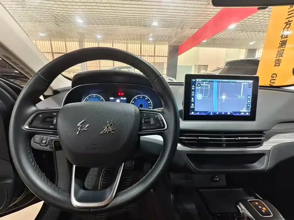 Hongqi E-QM5 — фото 10