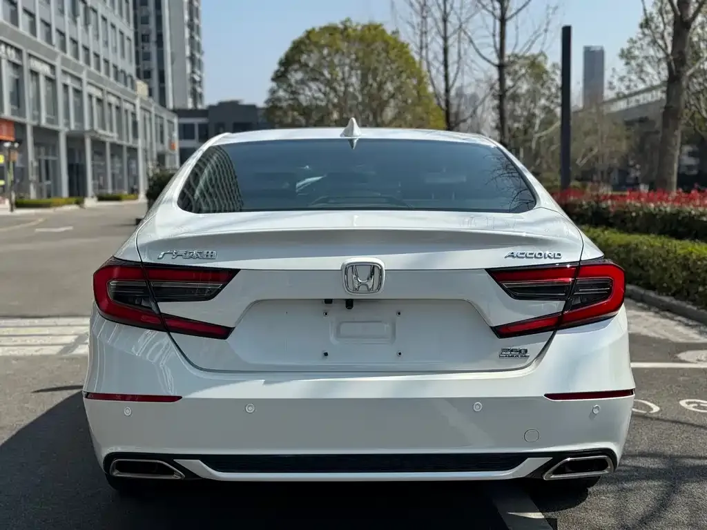 Honda Accord — фото 2