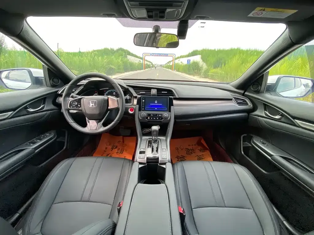 Honda Civic — фото 4