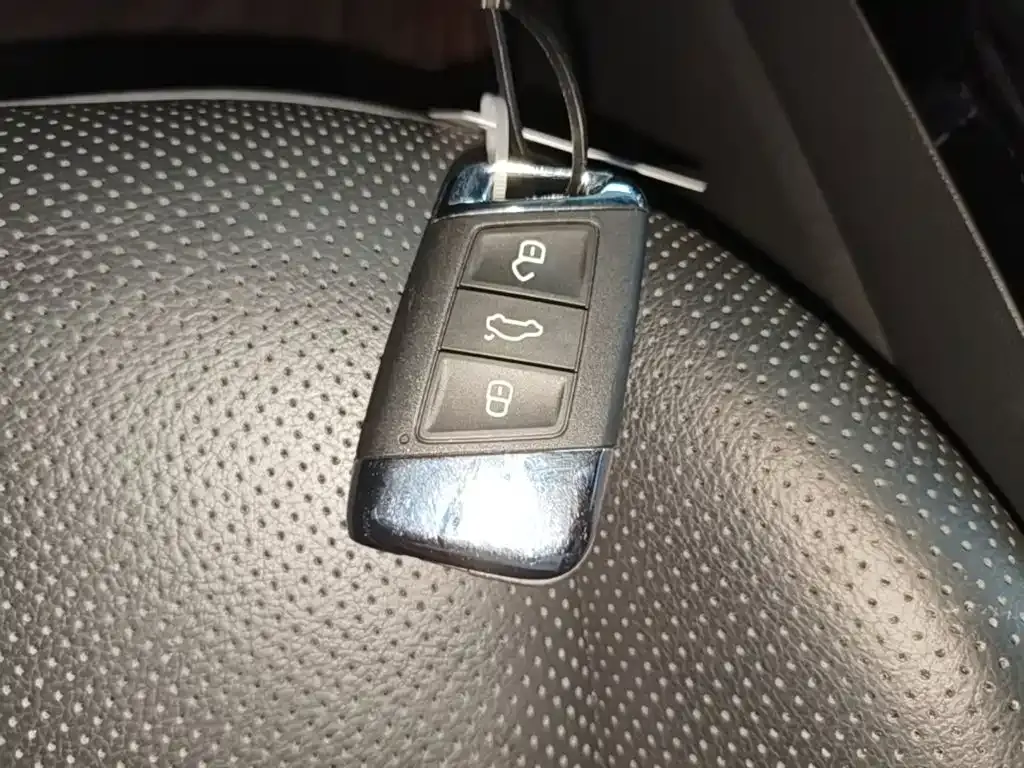 Volkswagen Passat — фото 4