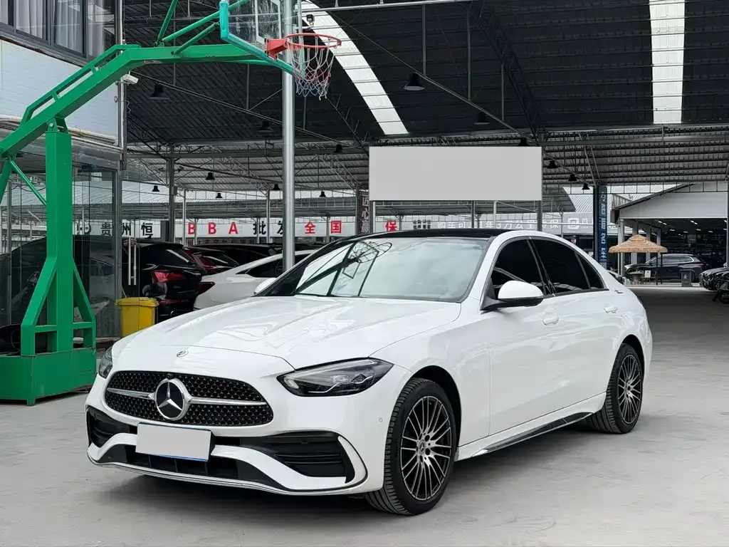Mercedes-Benz C-Class — фото 1