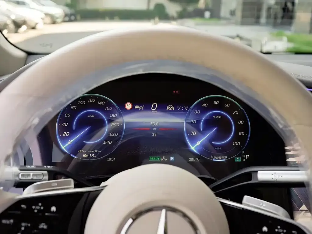 Mercedes-Benz EQS SUV — фото 8