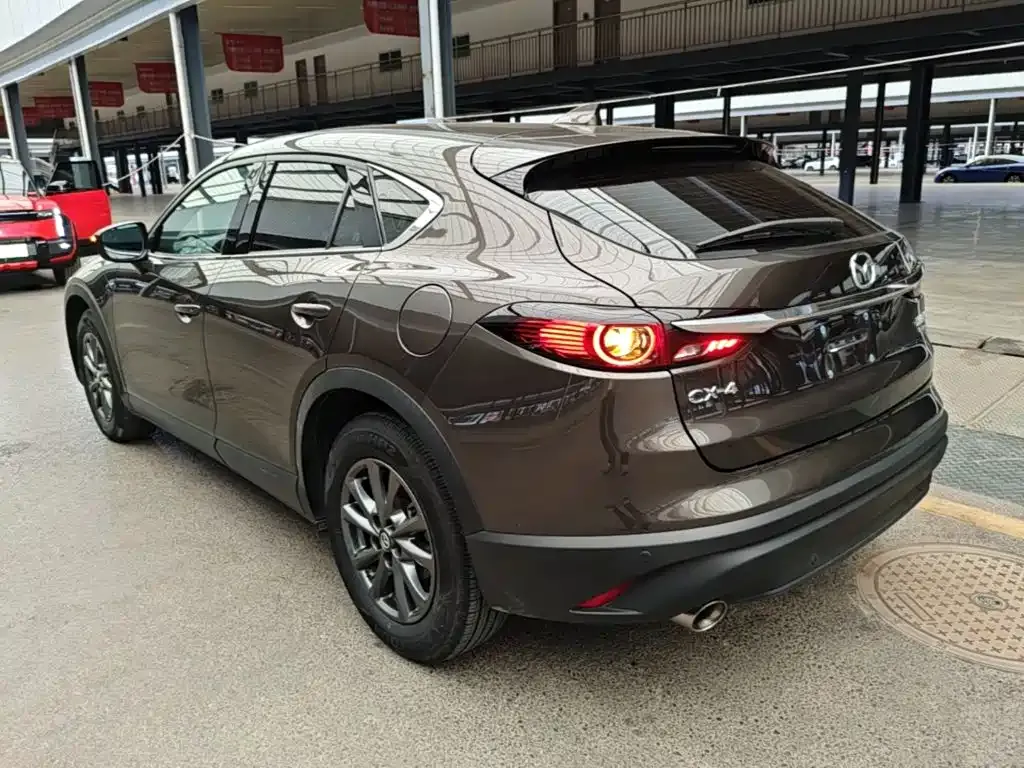 Mazda CX-4 — фото 4