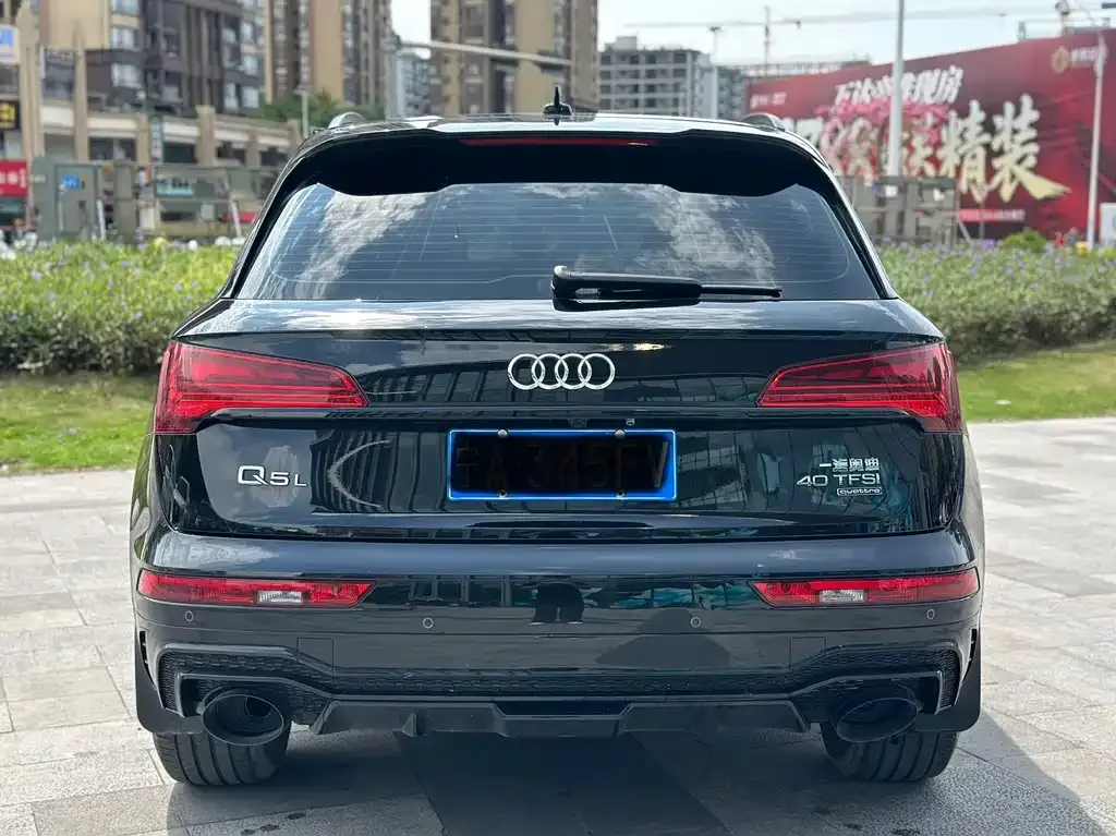 Audi Q5L — фото 4
