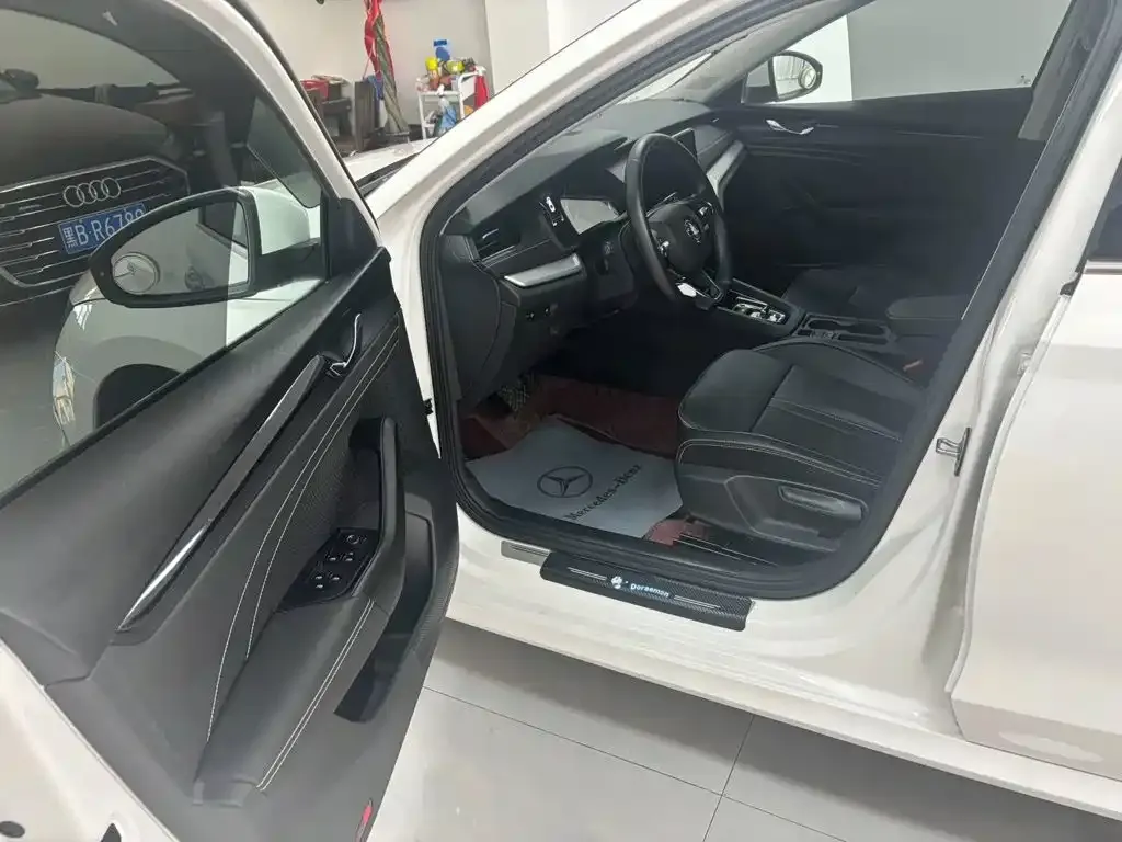 Skoda Octavia — фото 10