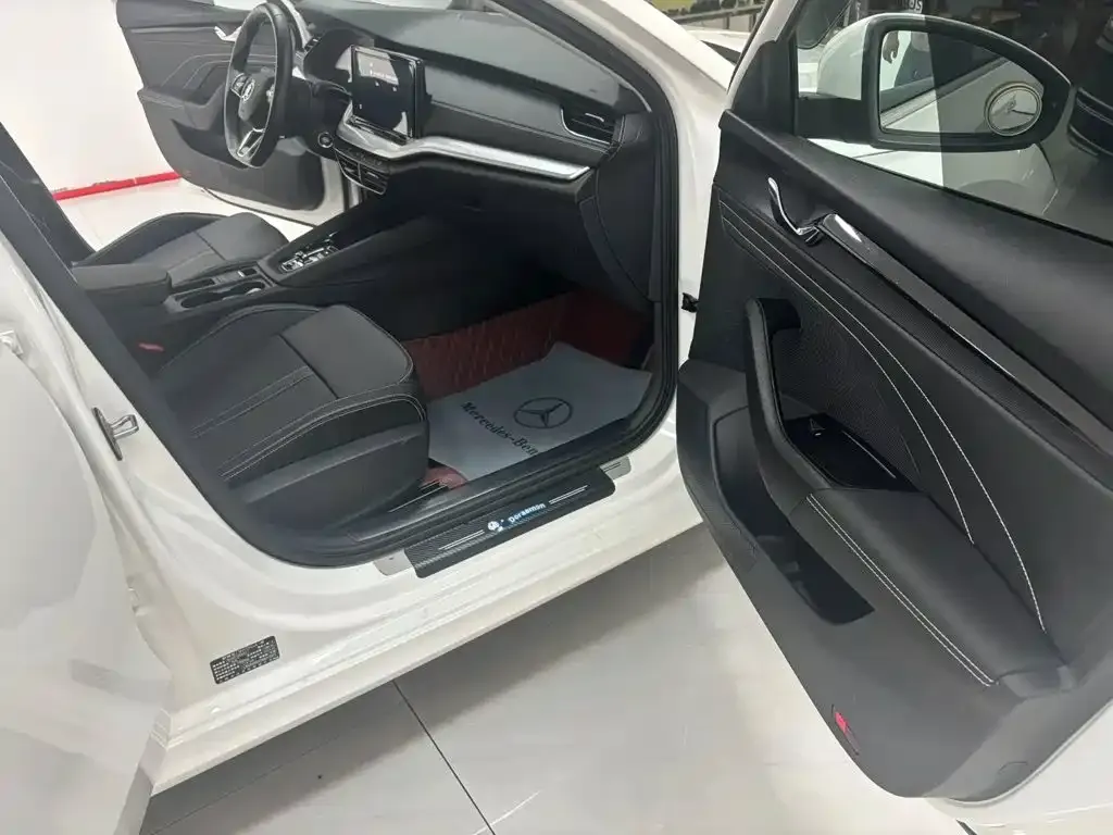 Skoda Octavia — фото 2
