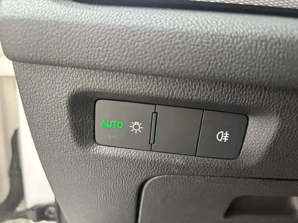 Skoda Octavia — фото 4