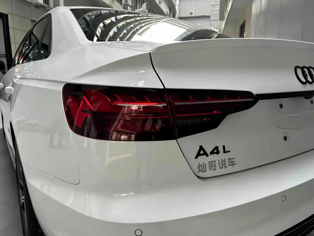 Audi A4L — фото 3