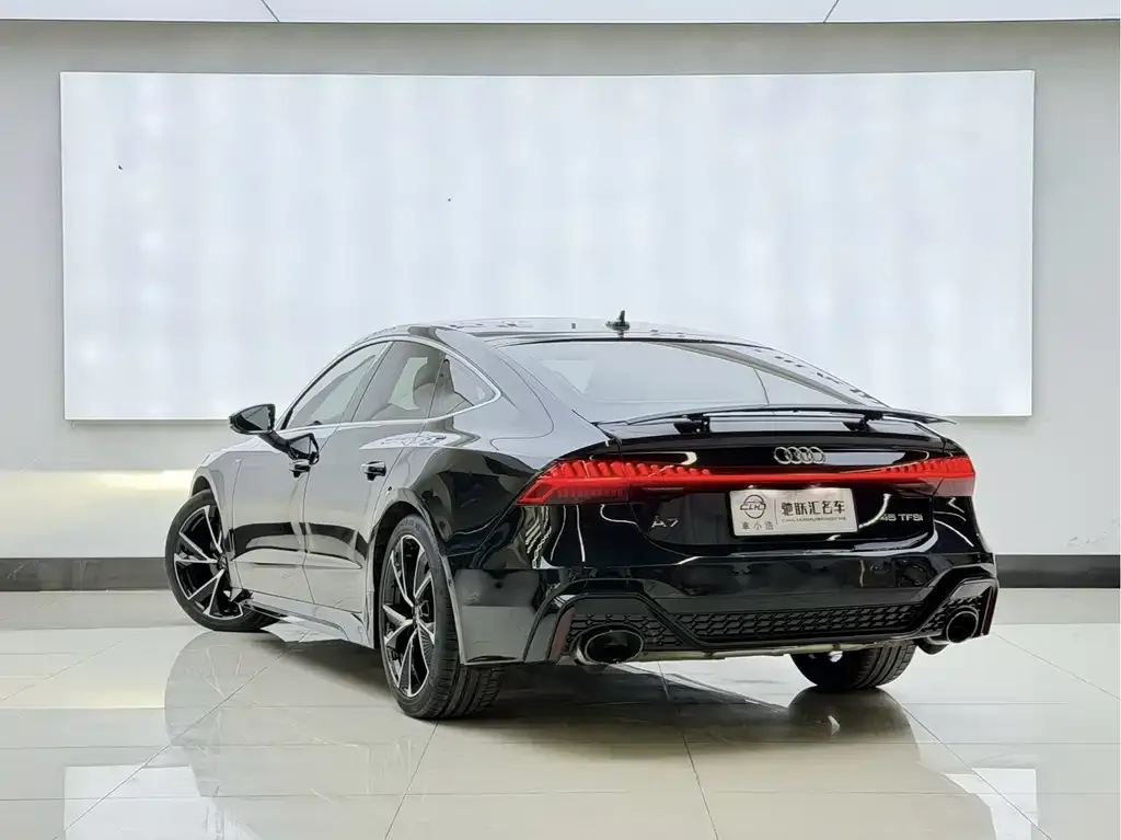 Audi A7 — фото 9
