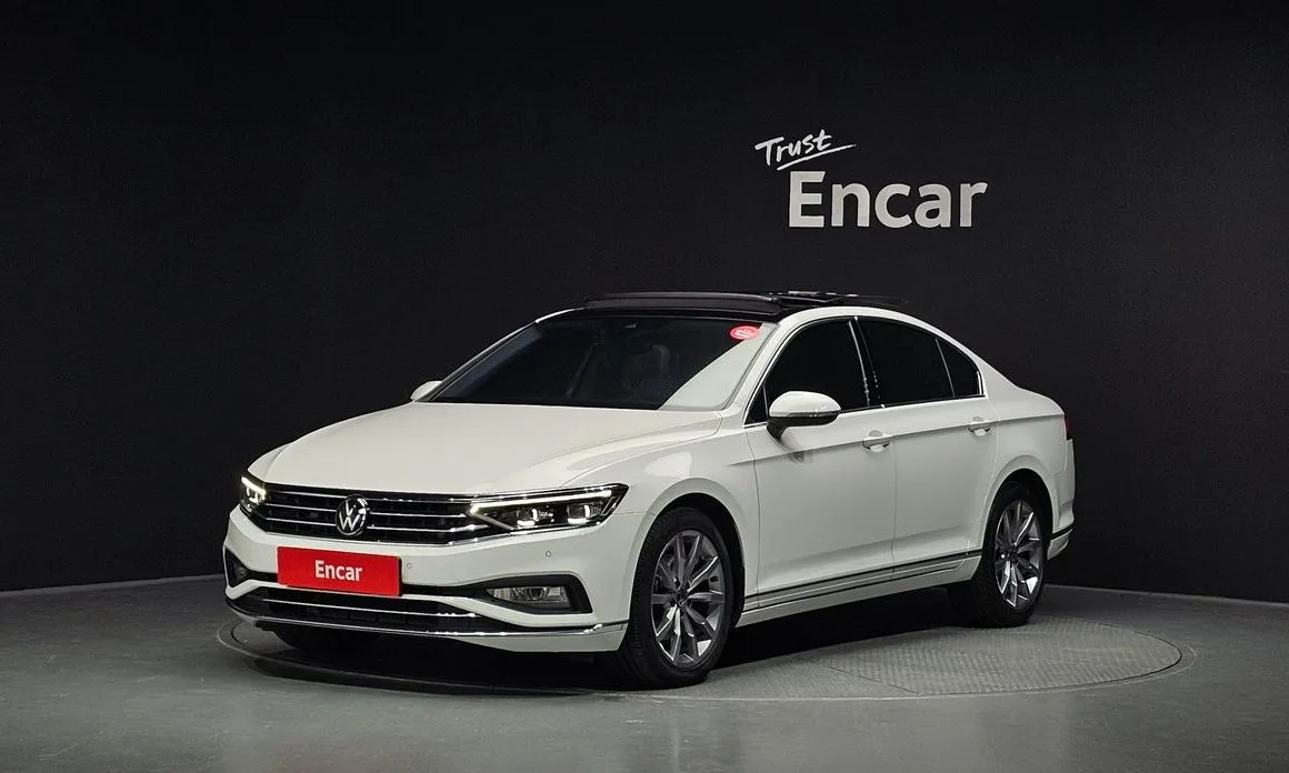 Volkswagen Passat — фото 1
