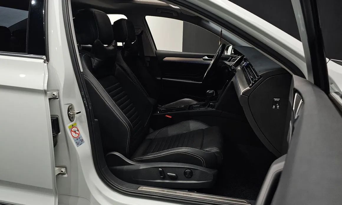 Volkswagen Passat — фото 5