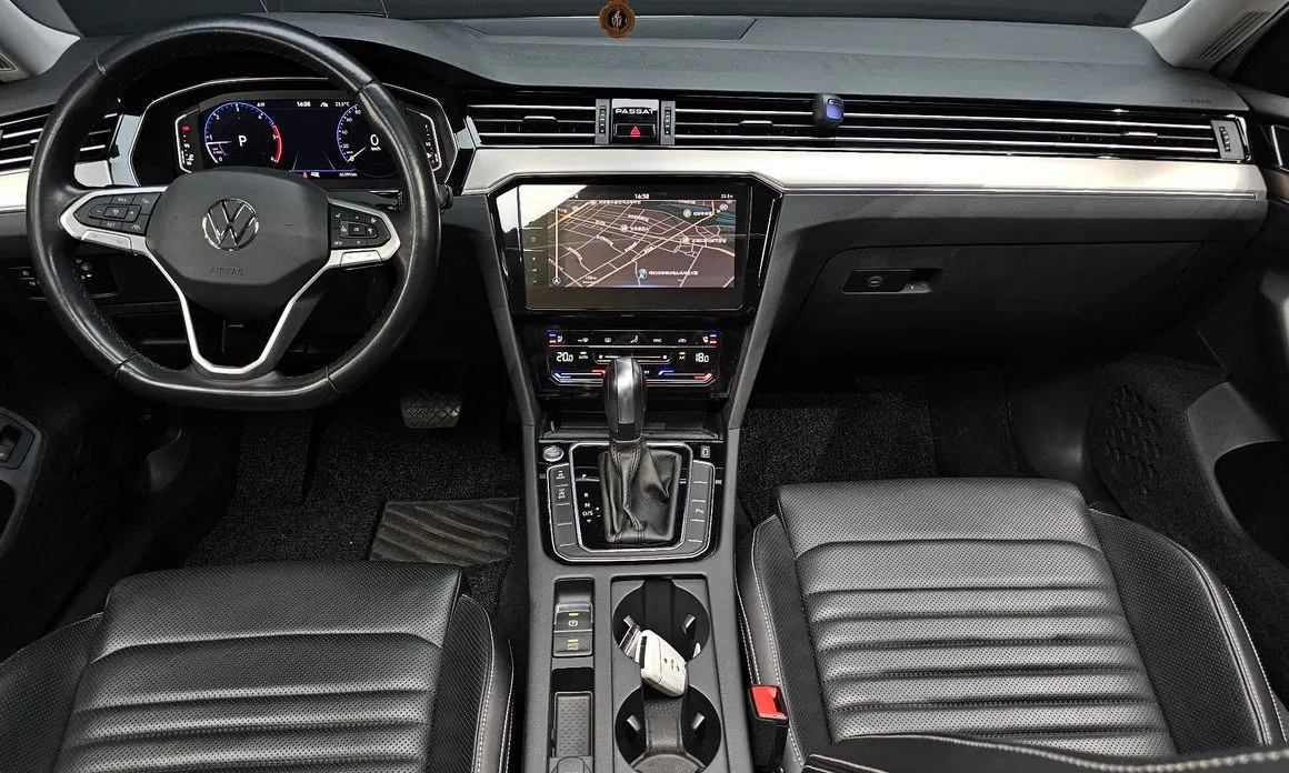 Volkswagen Passat — фото 10