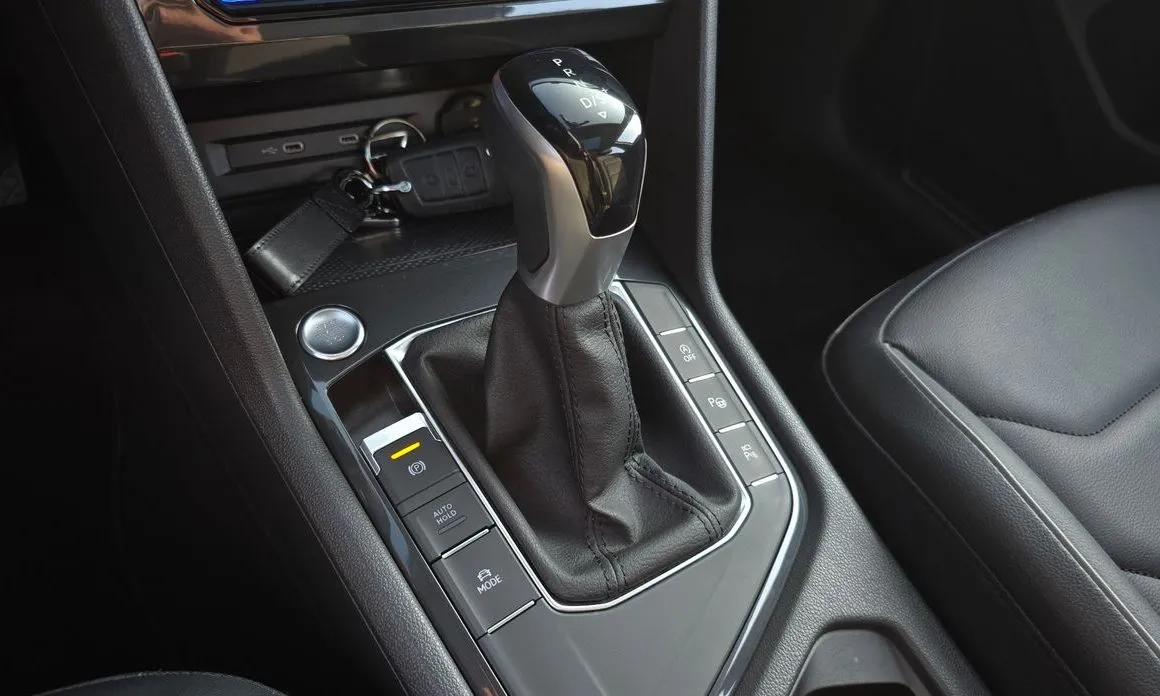 Volkswagen Tiguan — фото 5