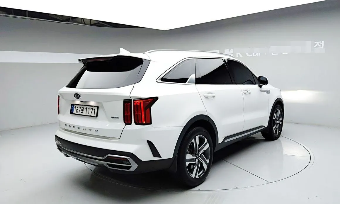 Kia Sorento — фото 5