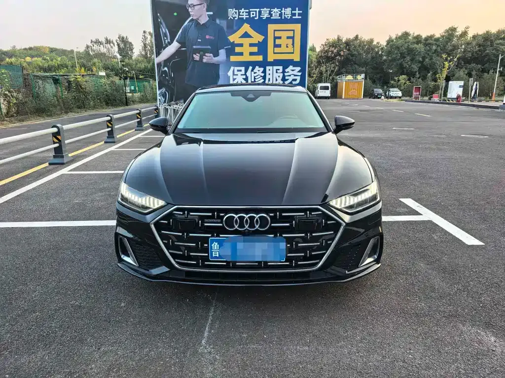 Audi A7L — фото 6