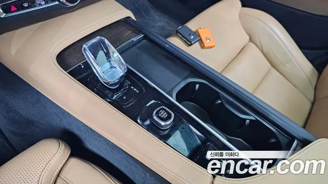 Volvo S90 — фото 10